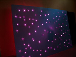 ciel nocturne étoiles fibres optiques lumineuses éclairage LED halogène Pologne